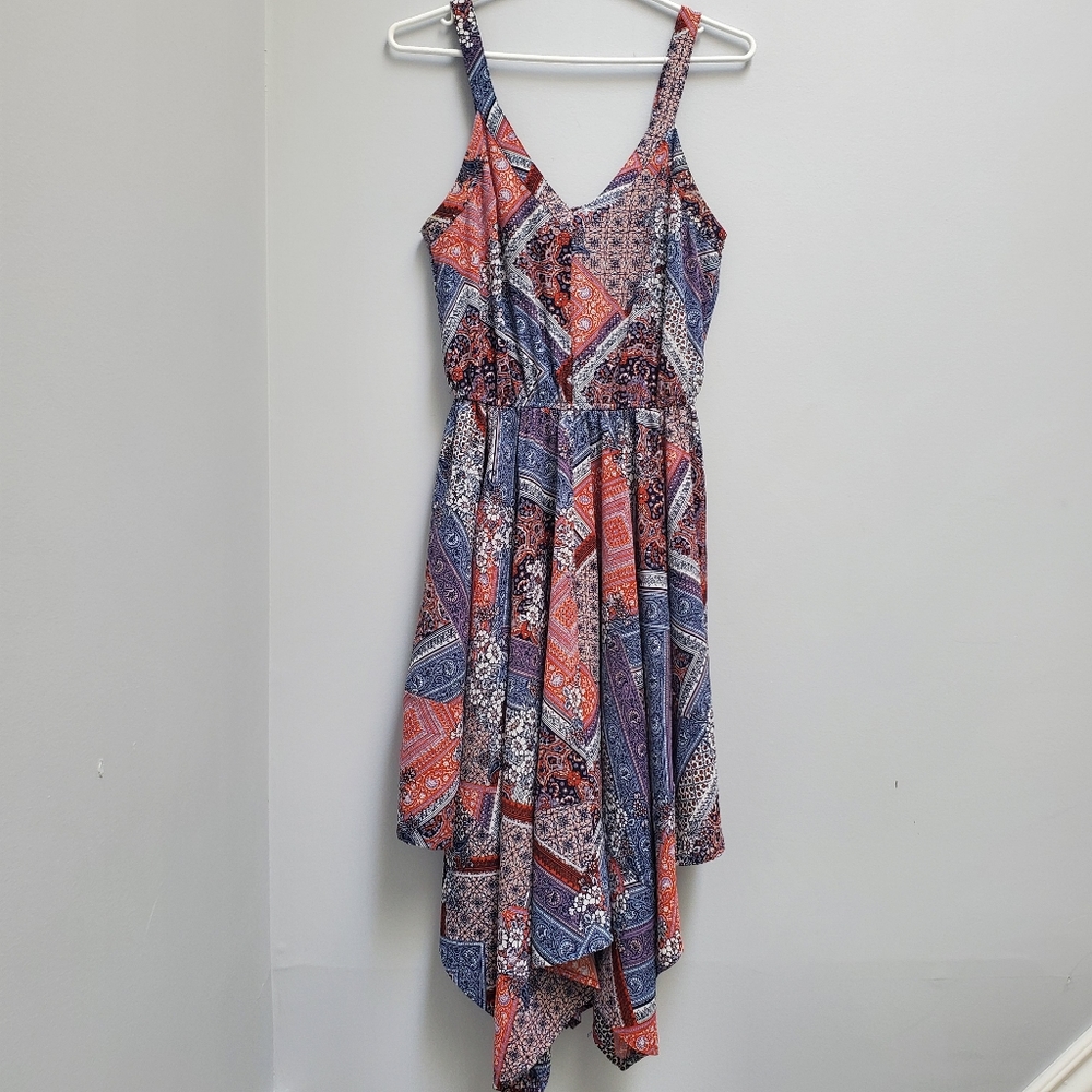 Suzy Shier printed dress handkerchief hem  size small